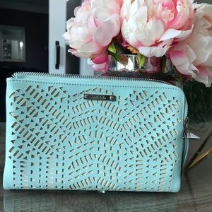 Like New Stella&Dot clutch
